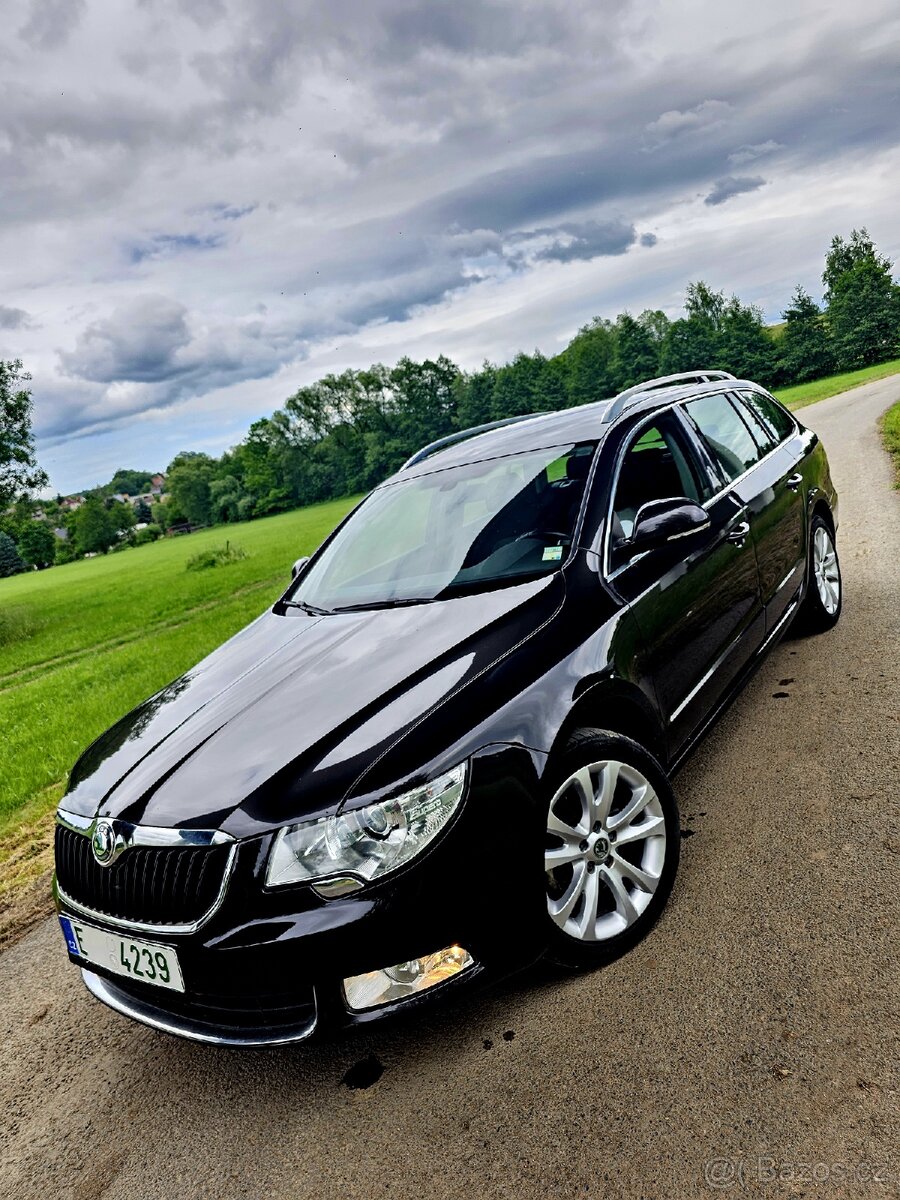 Škoda Superb combi Ambiente manuál