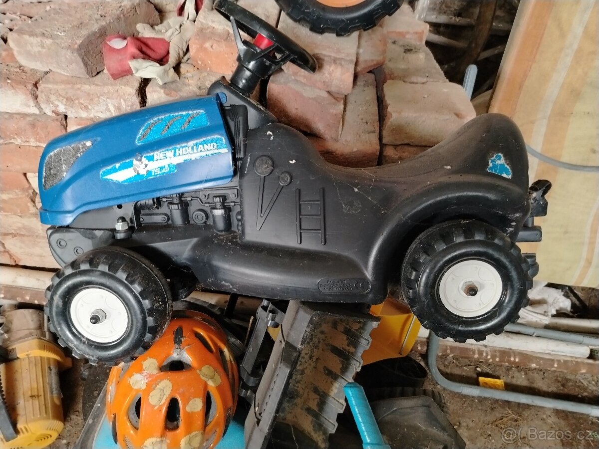 Odrážedlo traktor