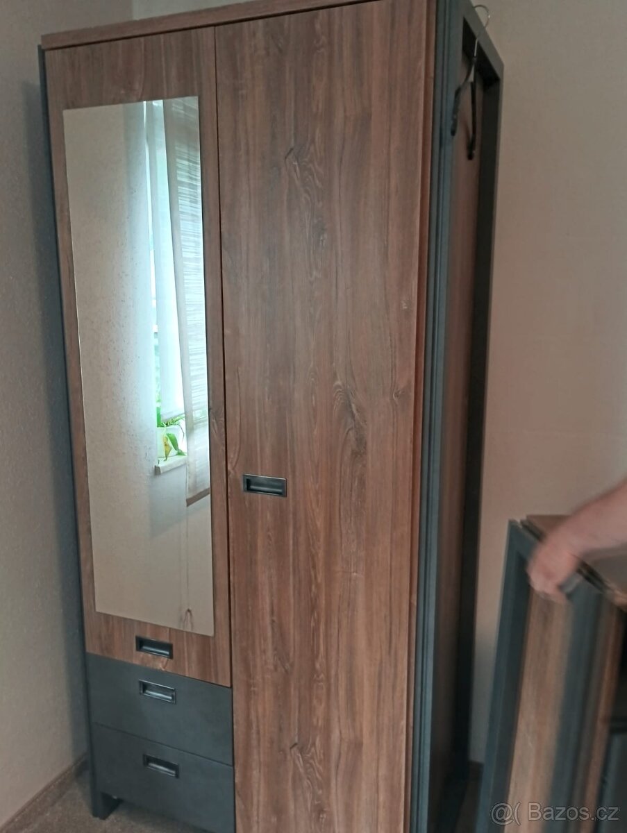Šatni skříň 2 dveři