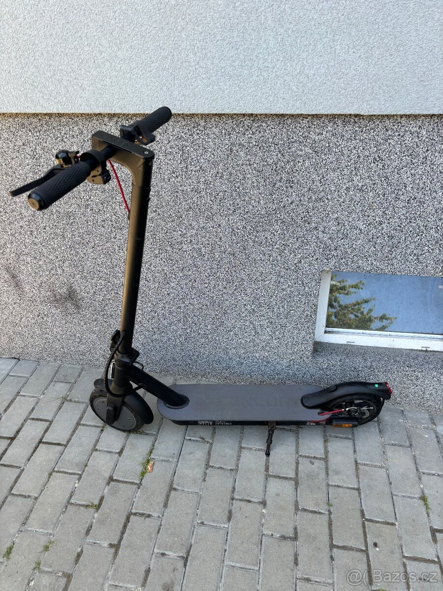 Elektrokoloběžka SEBCOR ONE S20