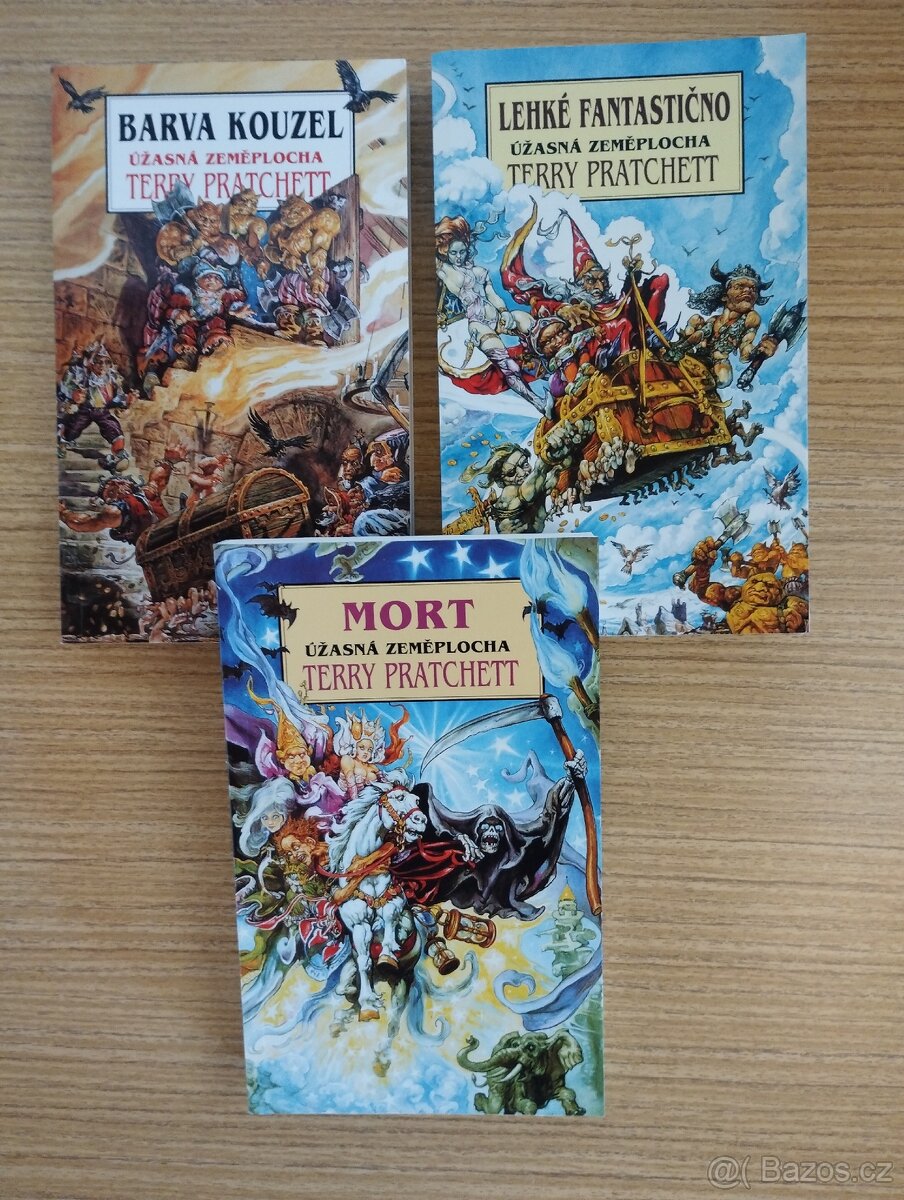3x TERRY PRATCHETT