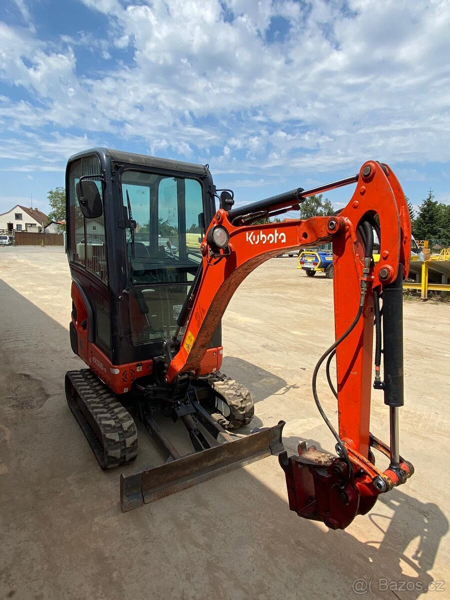 Pásový bagr KUBOTA KX016-4 POWERTILT