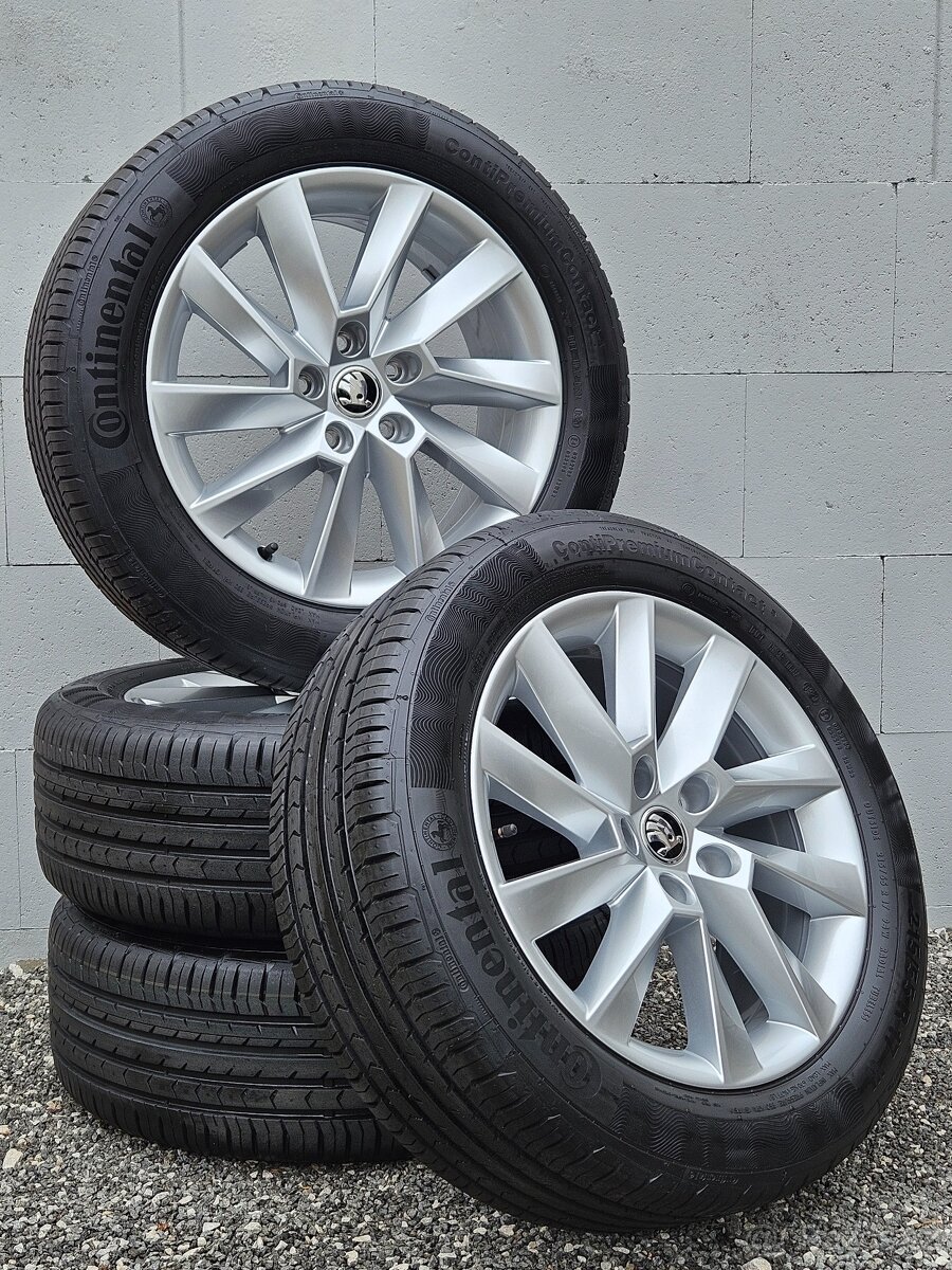 Pekna zánovní orig alu Škoda Superb 215/55/17