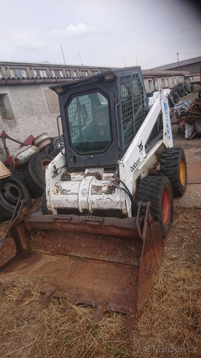Bobcat 763H + příslušenství