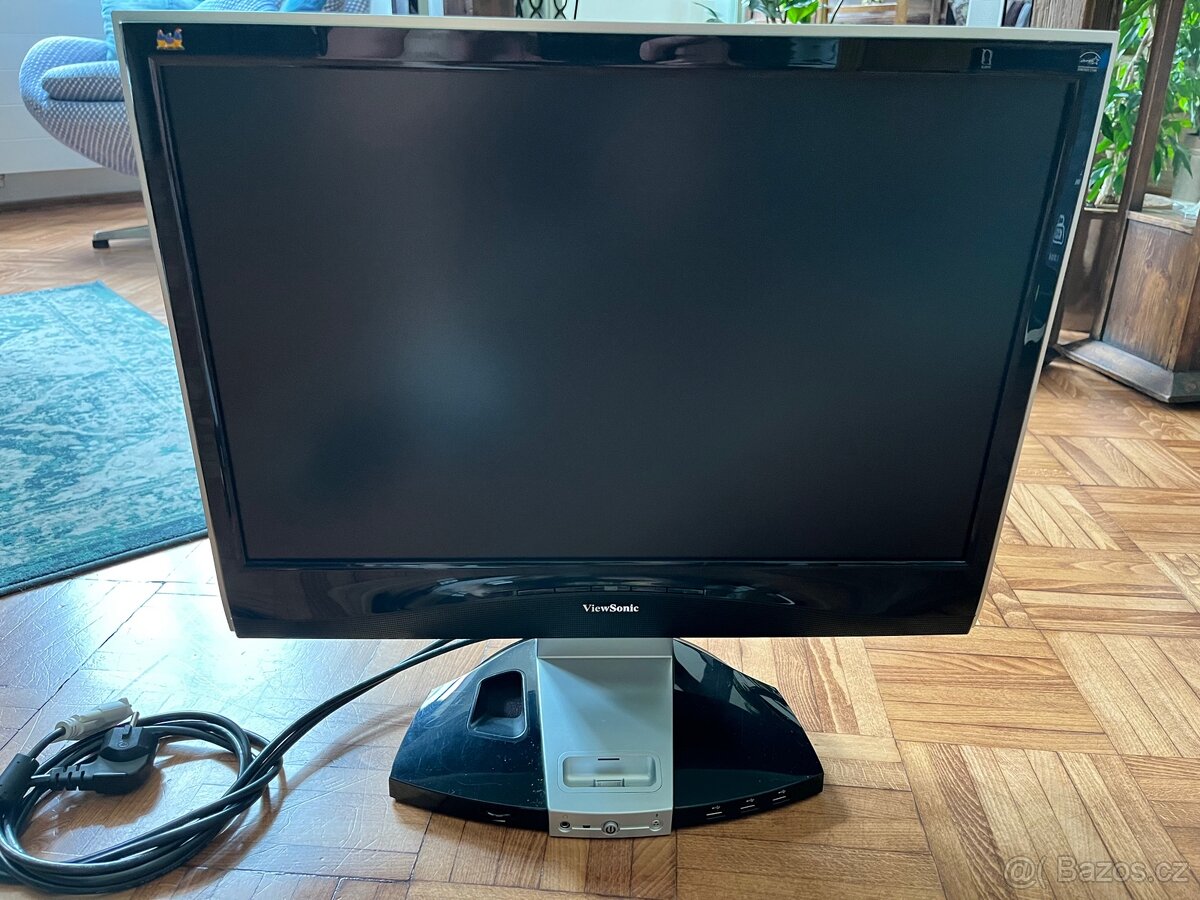 LCD MONITOR