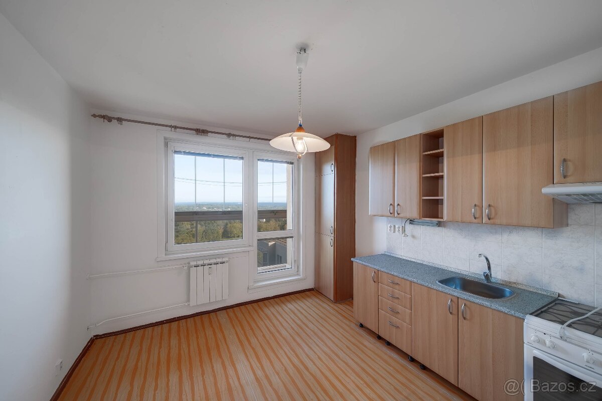 Byt 3+1, 65 m² + zasklená lodžie, Orlová - Lutyně