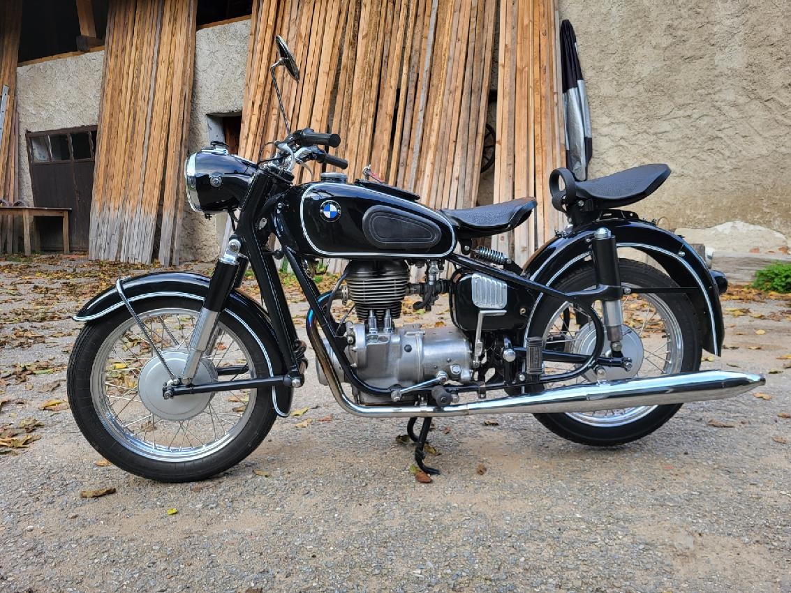 BMW R26 1956, vsechny čísla shodny,včetně bílé SPZ a TP