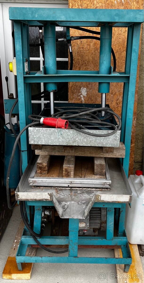 Hydraulický lis na ovoce nerezový