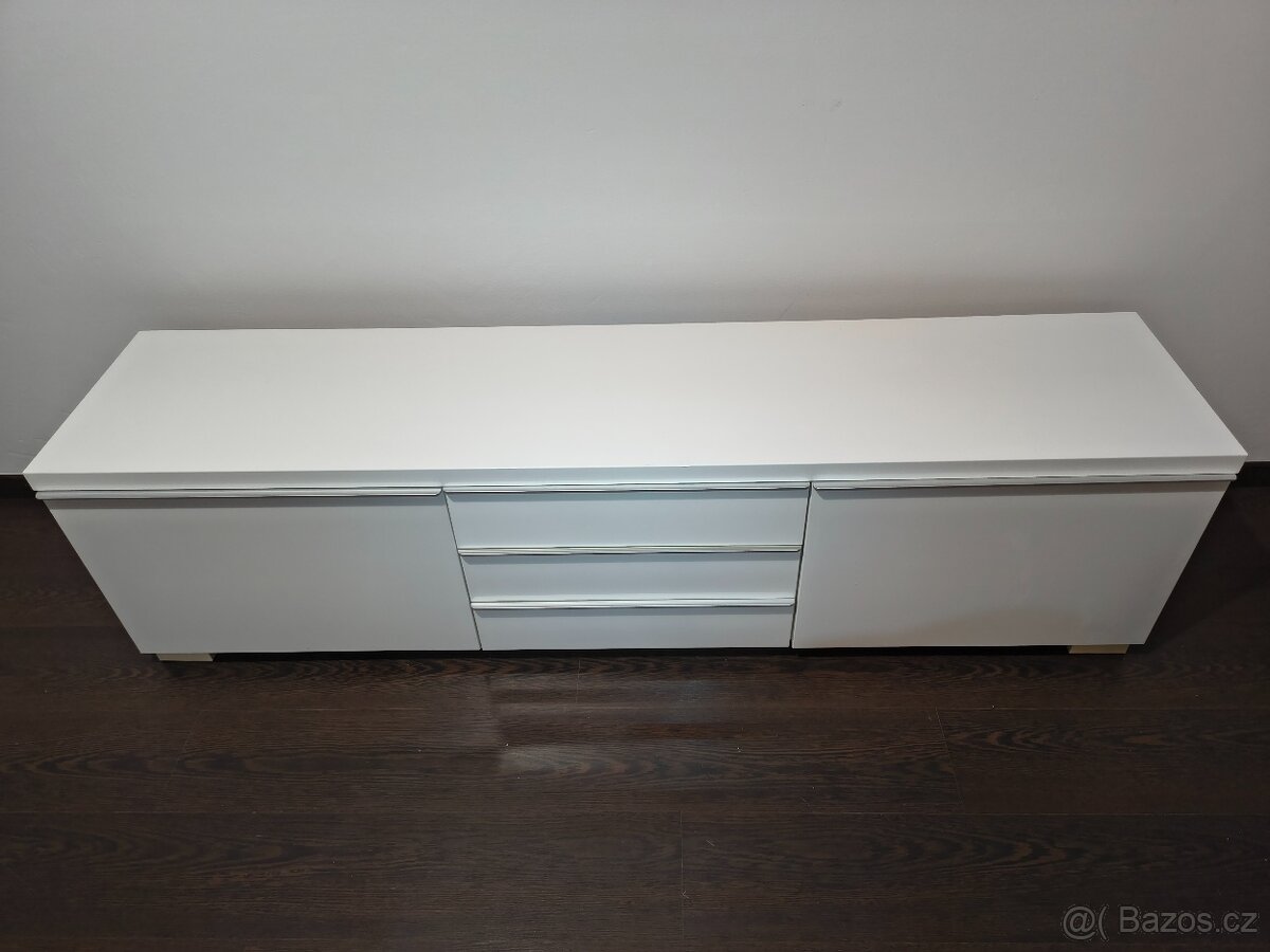 TV stolek_ Ikea Besta Burs