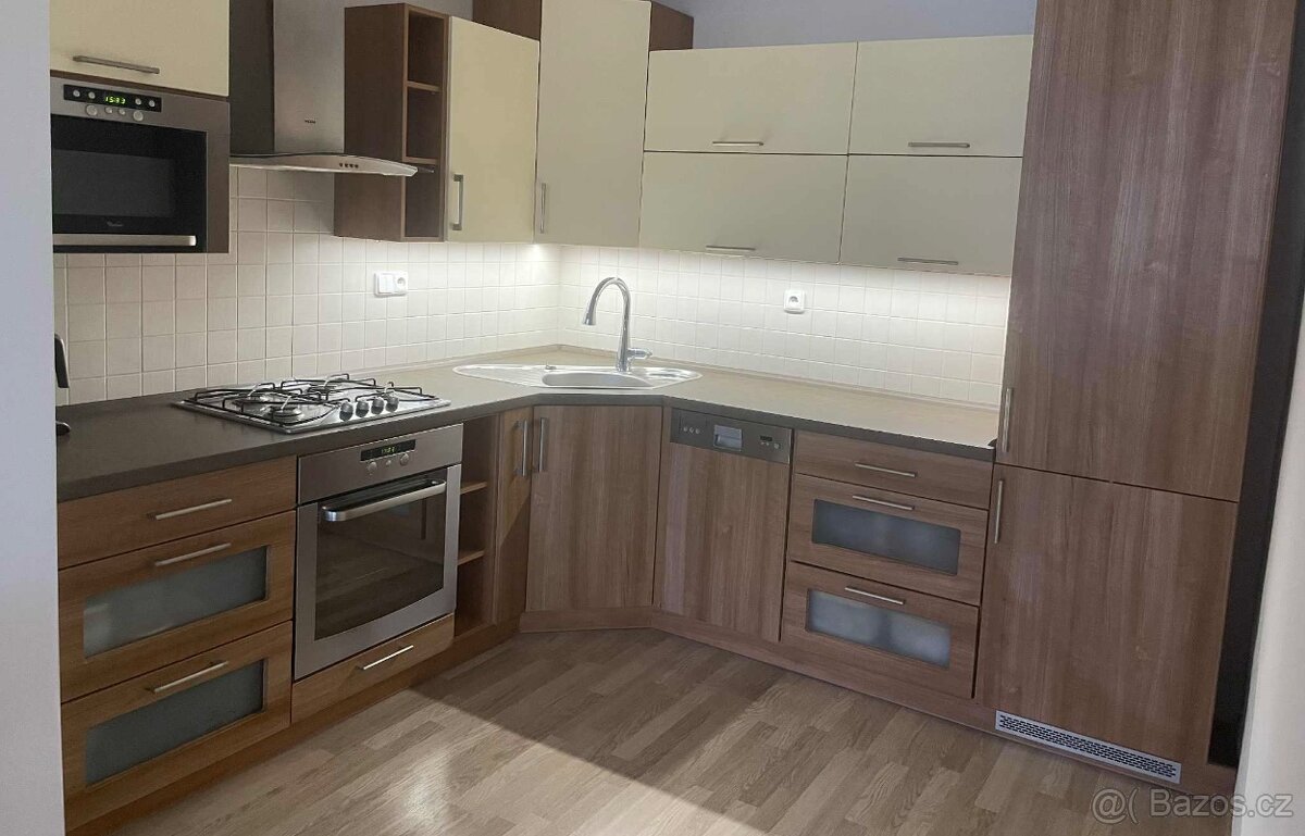 Kuchyňská linka se spotřebiči