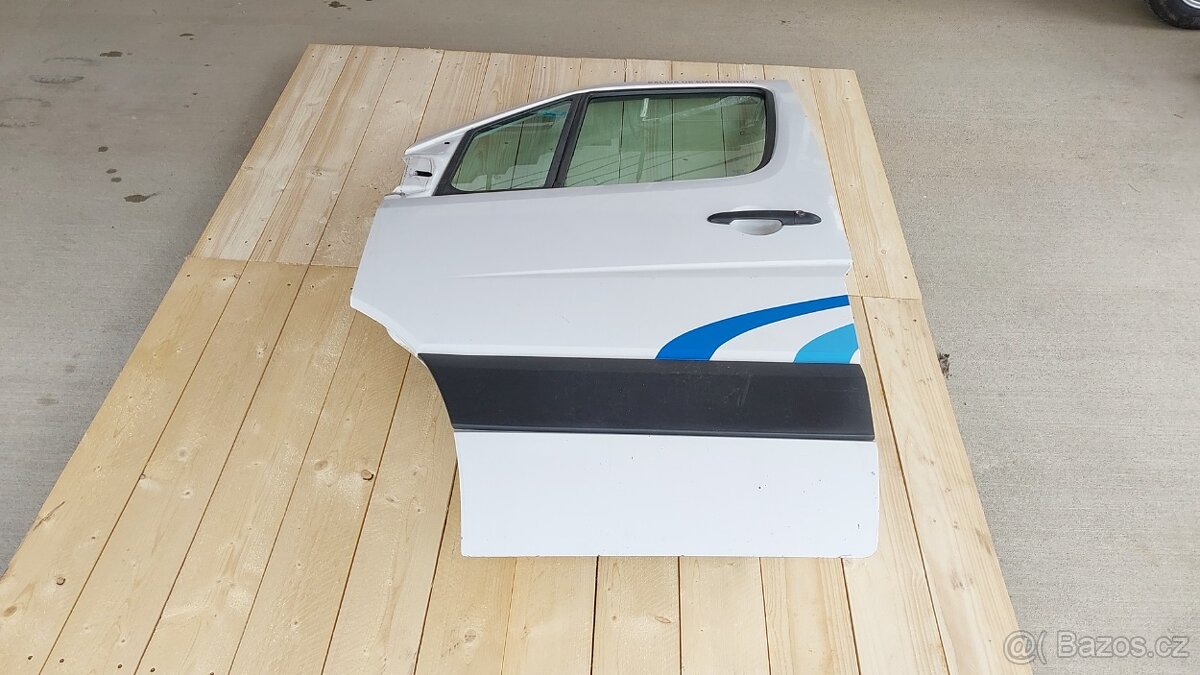 MERCEDES SPRINTER 906 – DVEŘE LEVÉ PŘEDNÍ BÍLÉ