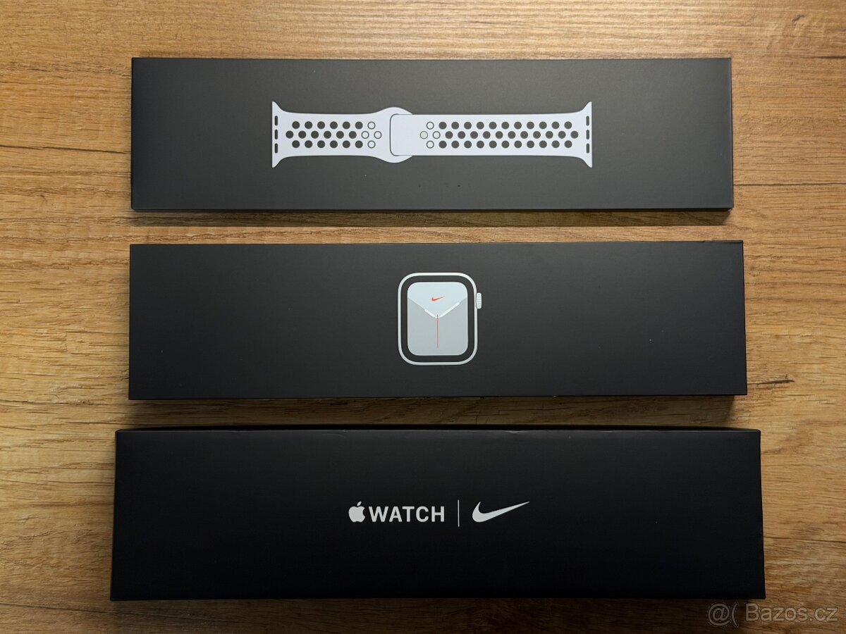 Apple Watch 6 44mm Nike Silver
