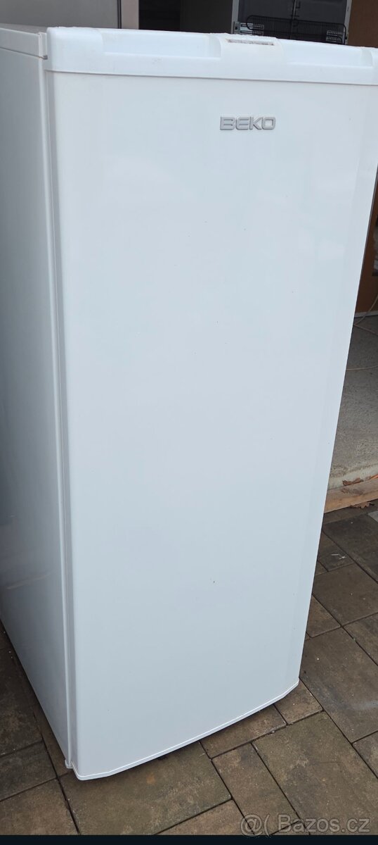 Suplikovy mrazak Beko A++ vyska 150