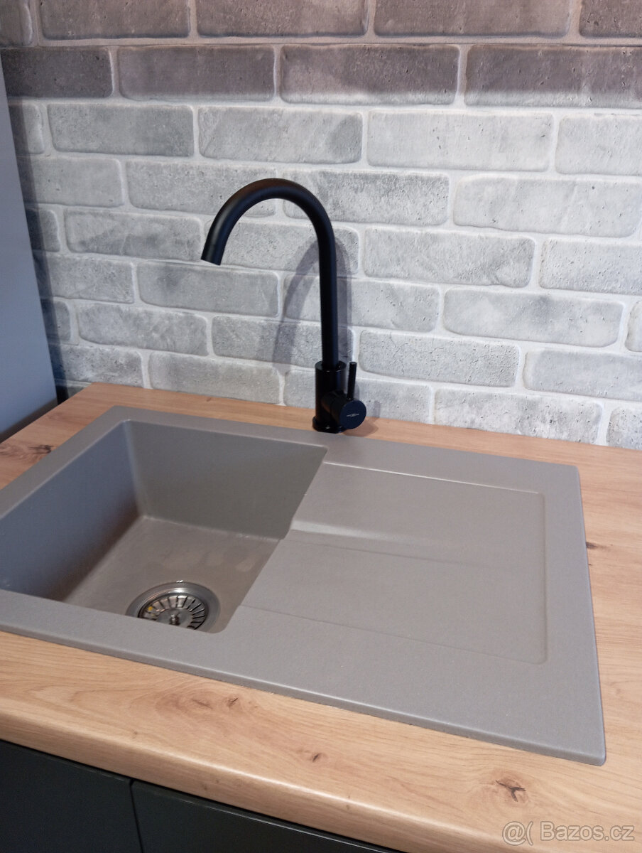 Kuchynská linka Vinto