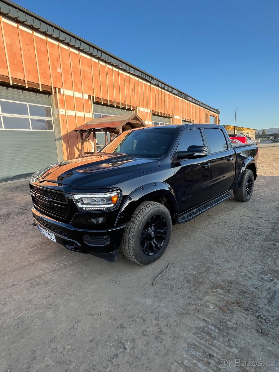 Dodge RAM 1500 5.7l HEMI