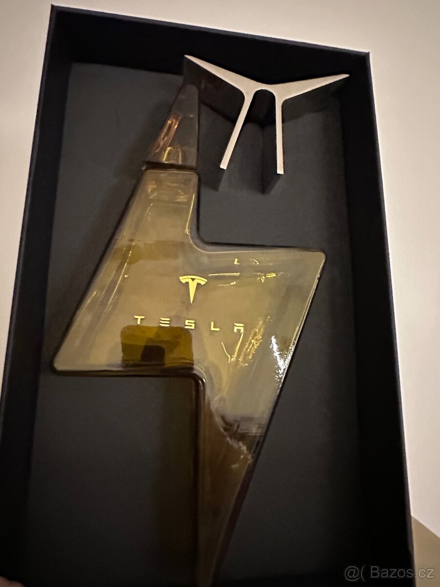 Tesla Tequila - sběratelská láhev