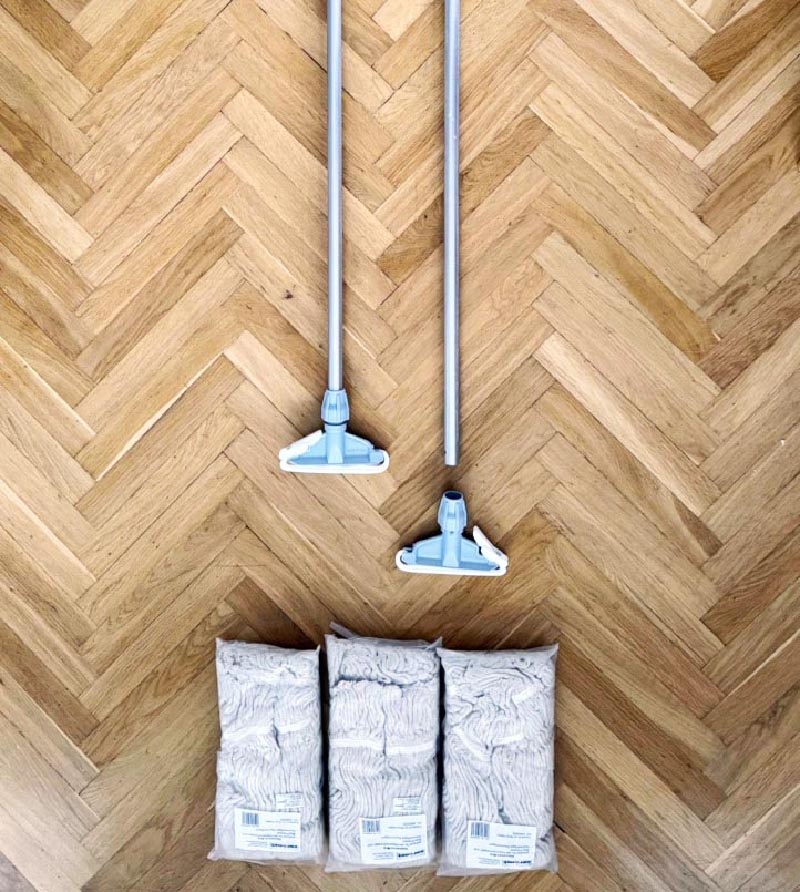 Třásňový mop s držákem a hliníkovou násadou (2x)