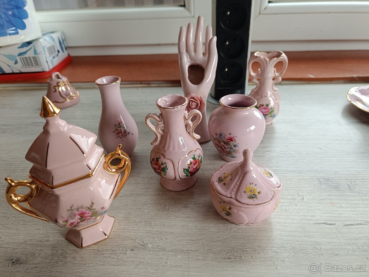 Prodám růžový porcelán