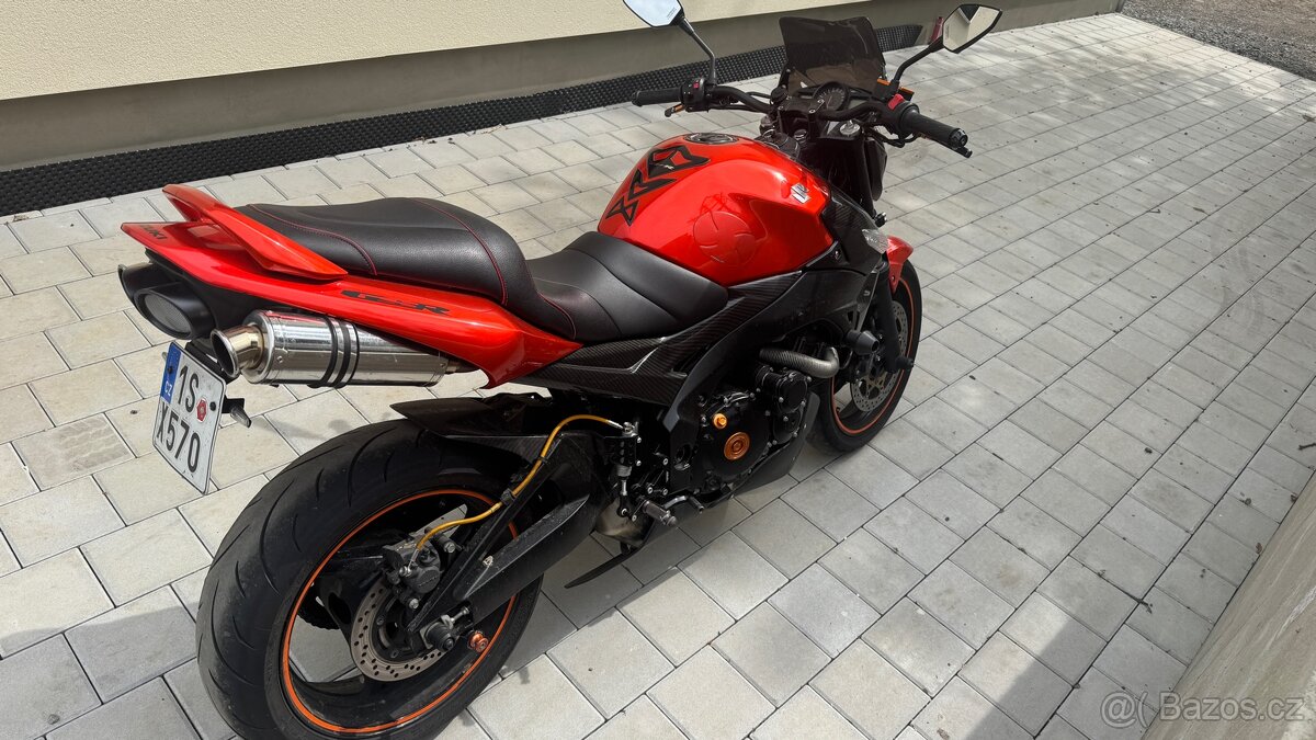 Suzuki GSR 600
