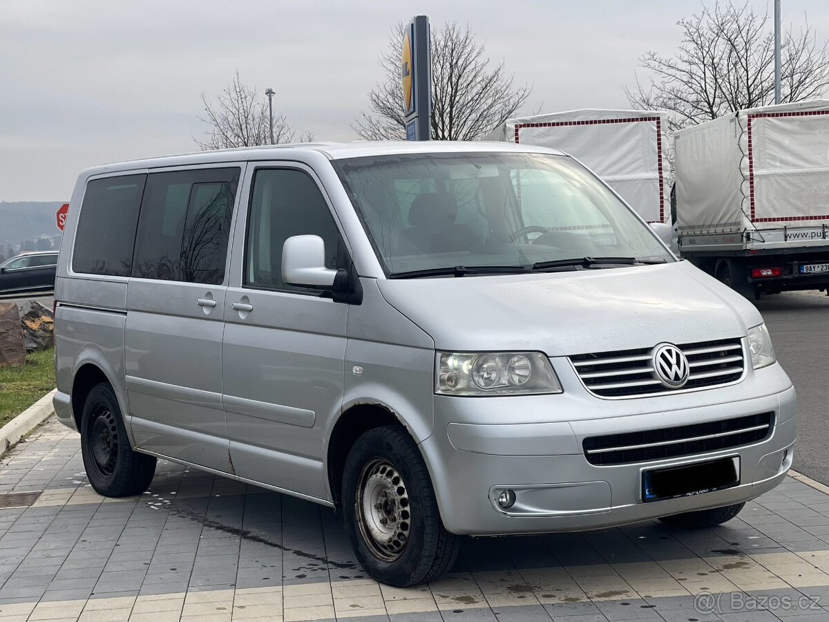 Volkswagen Multivan 2.5TDi 7 míst - na splátky pro všechny