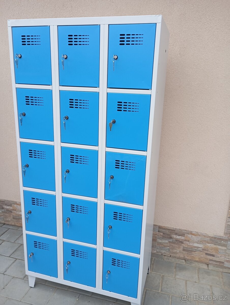 Plechová skříň -15 boxu