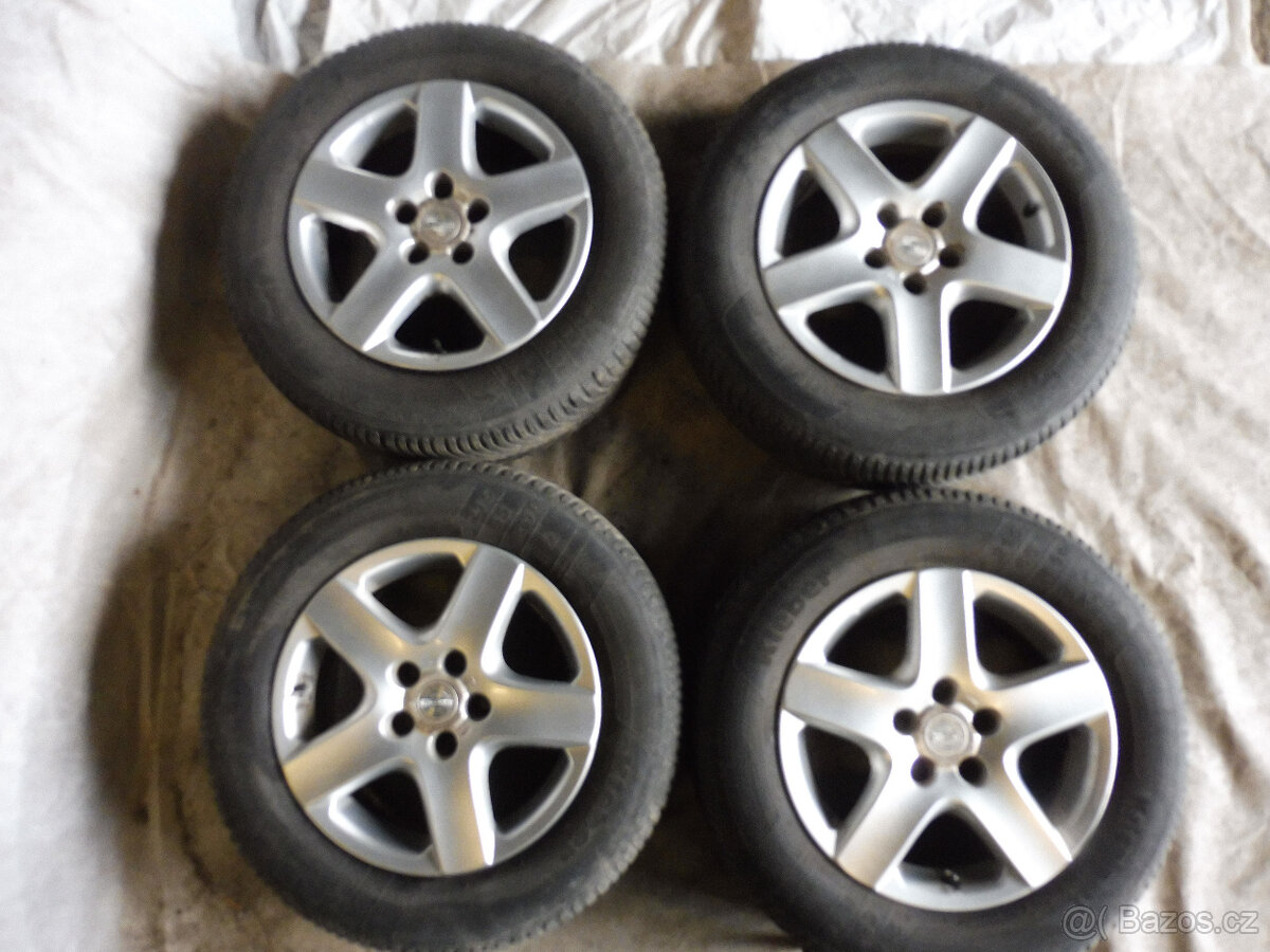 Prodám orig.16" litá kola s zimními pneu. na NISSAN X-TRAIL