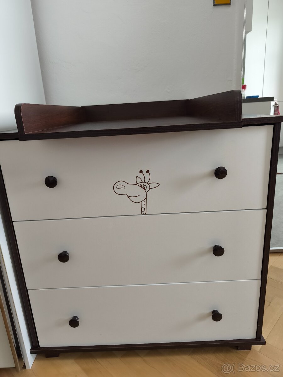 Přebalovací pult