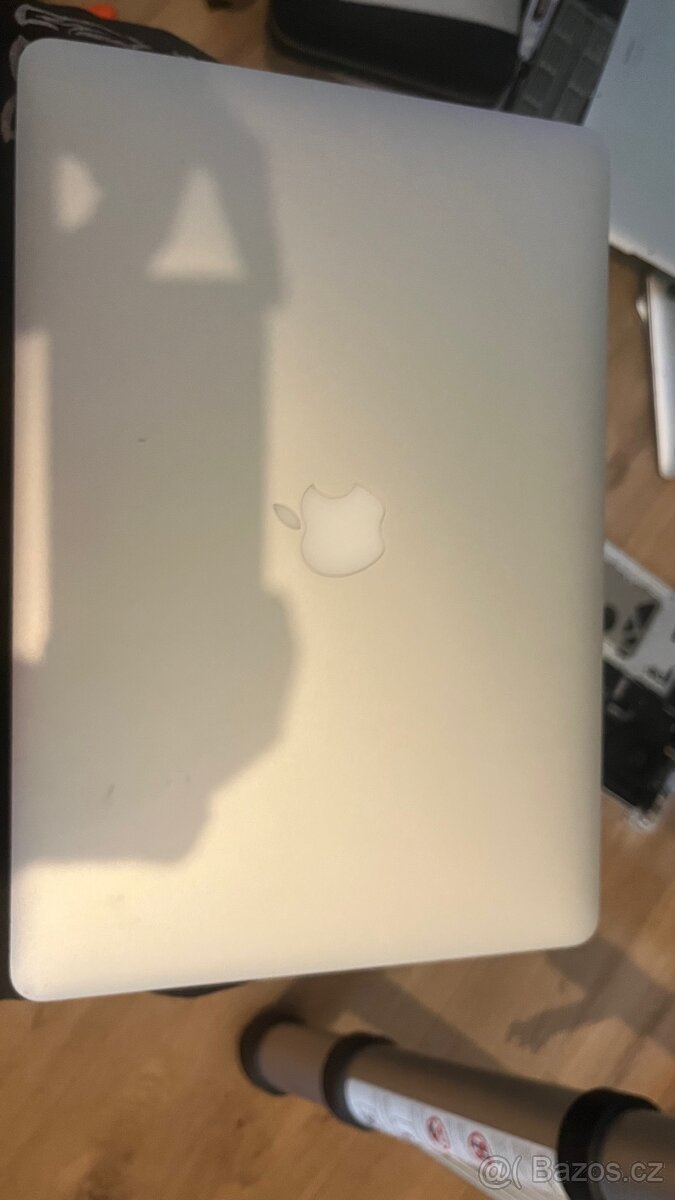 Displej na macbook pro a1398