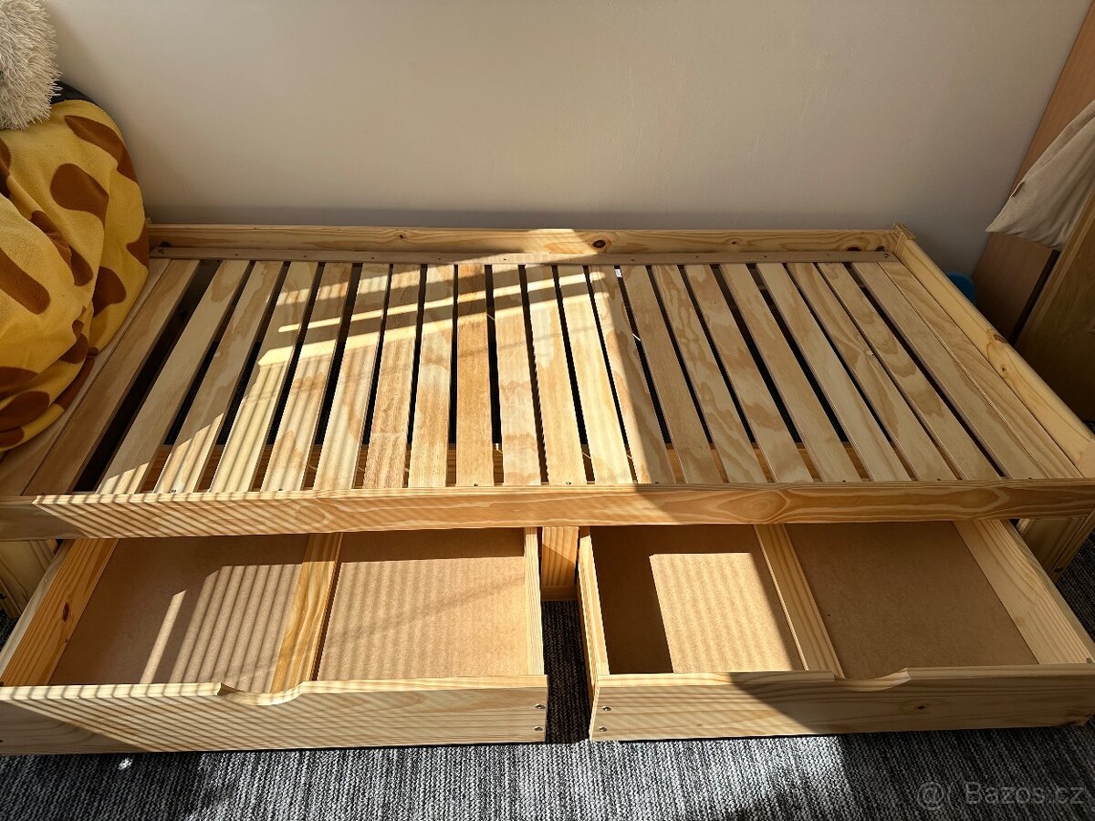 Výsuvná postel se šuplíky včetně roštů 200x90(180) cm