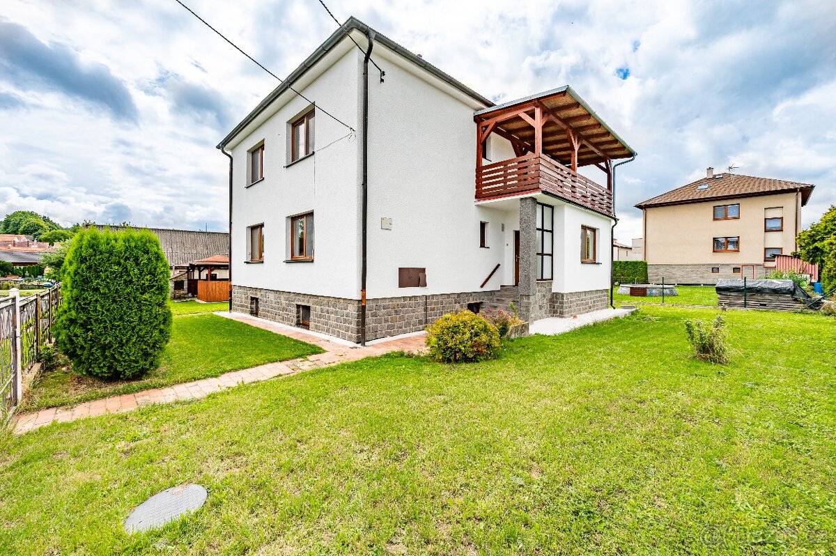 Pronájem rodinného domu 220 m², pozemek 883 m² Cheznovice
