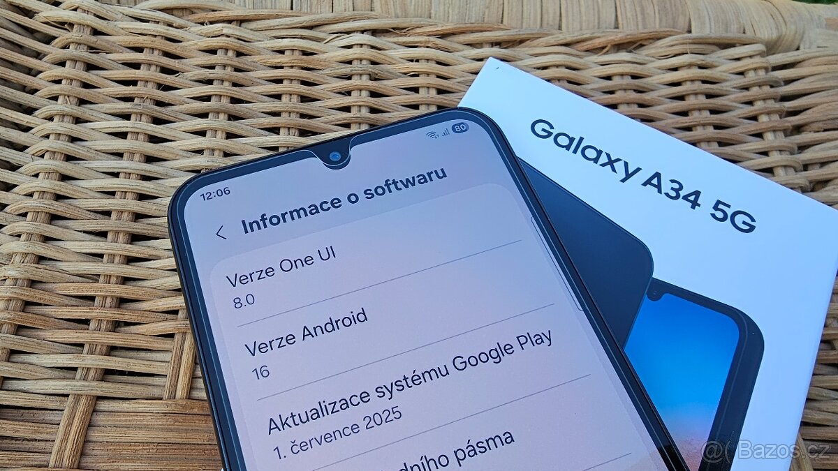 Samsung Galaxy A34 5G barva Awesome Graphite