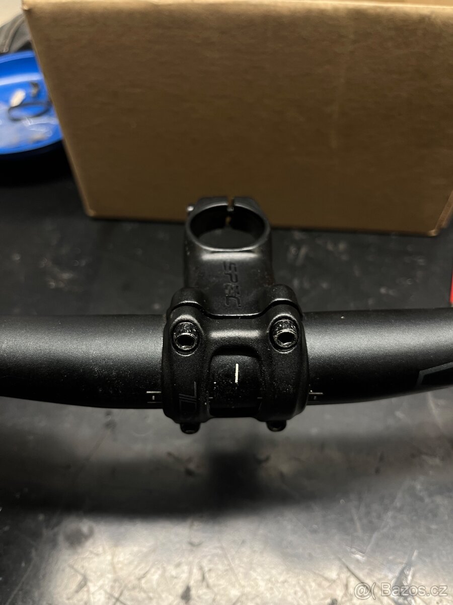 Řídítka a představec