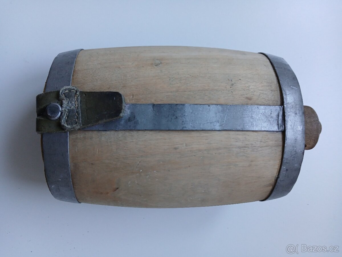 Italská dřevěná polní láhev vzor 1907, prvotřídní stav