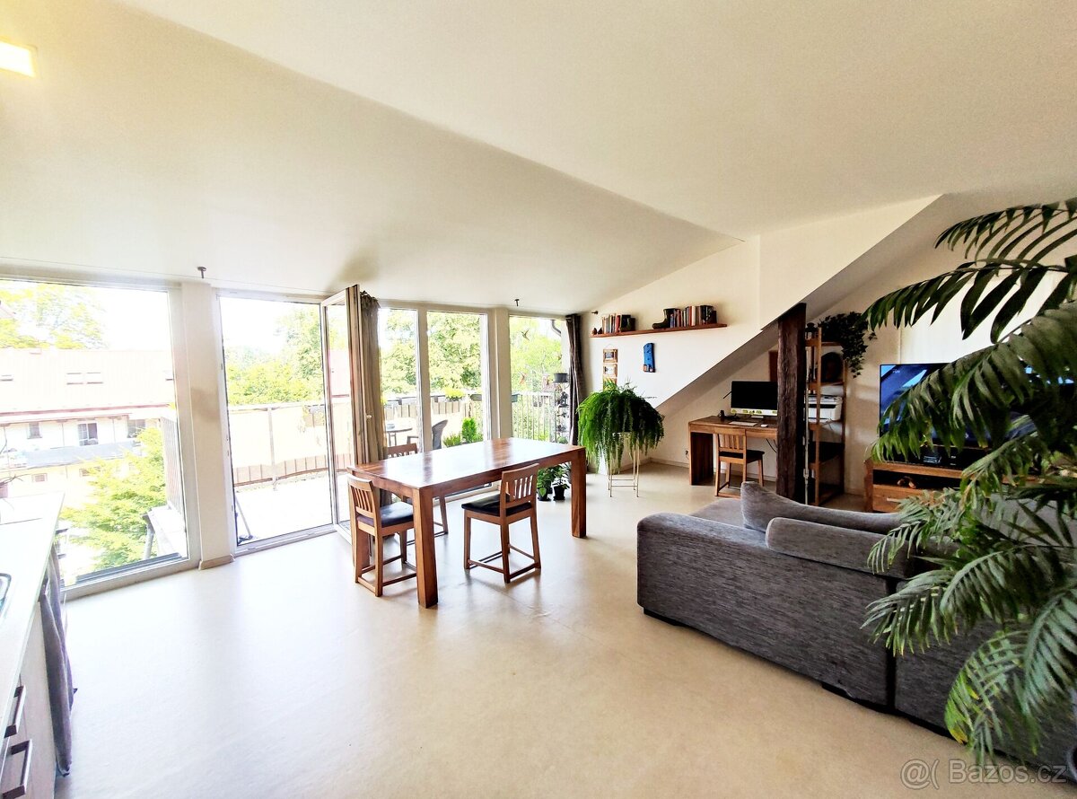 Nájem podkrovního bytu s terasou, 90m2, Daliborova, Ostrava