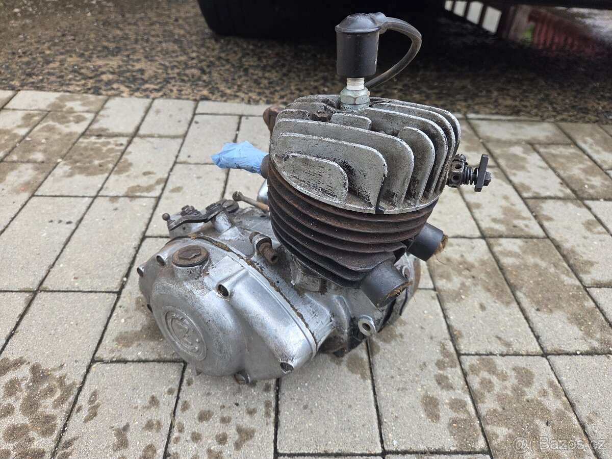 Motor ČZ 125 A