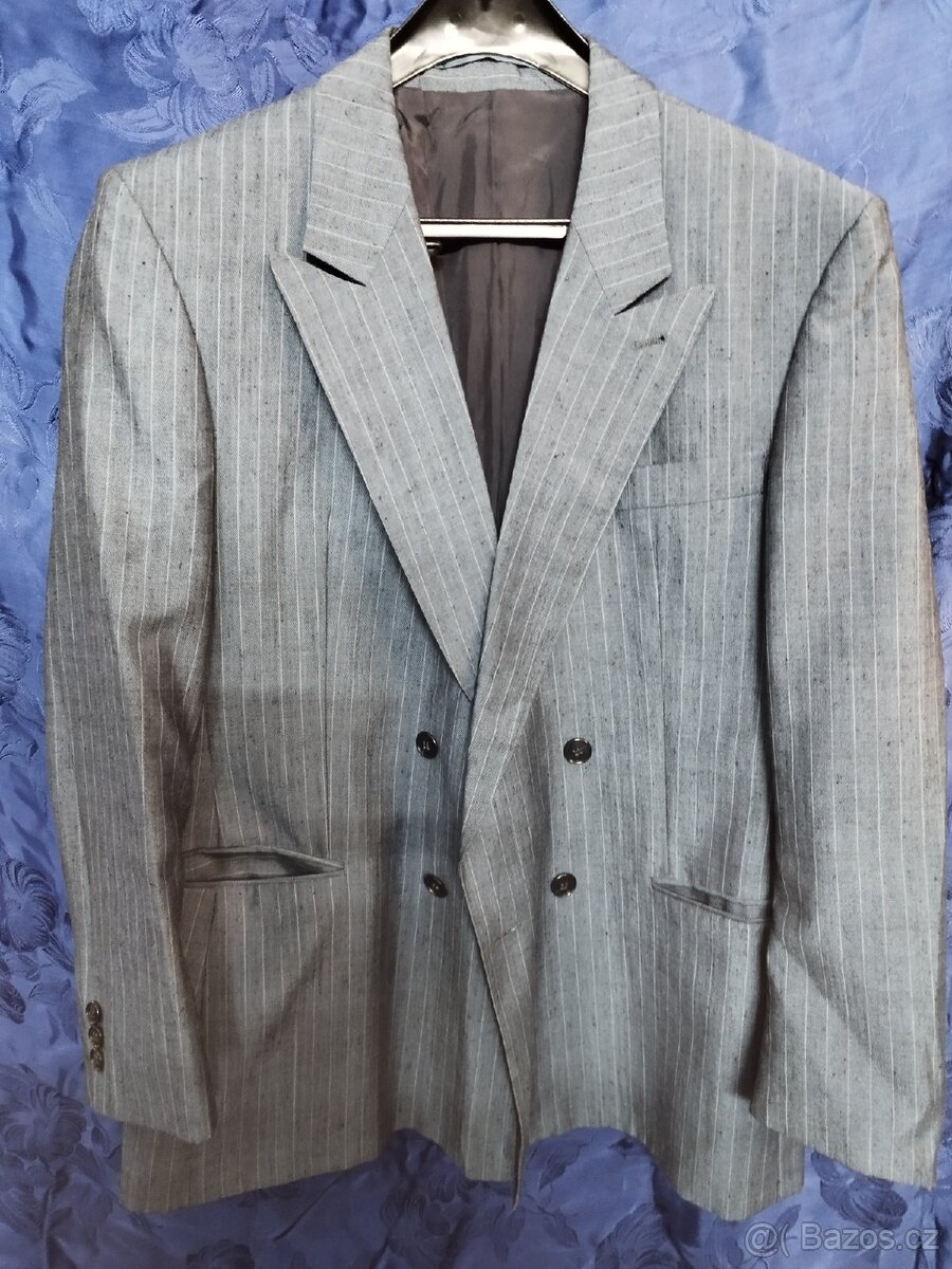 Retro párty oblek v 50