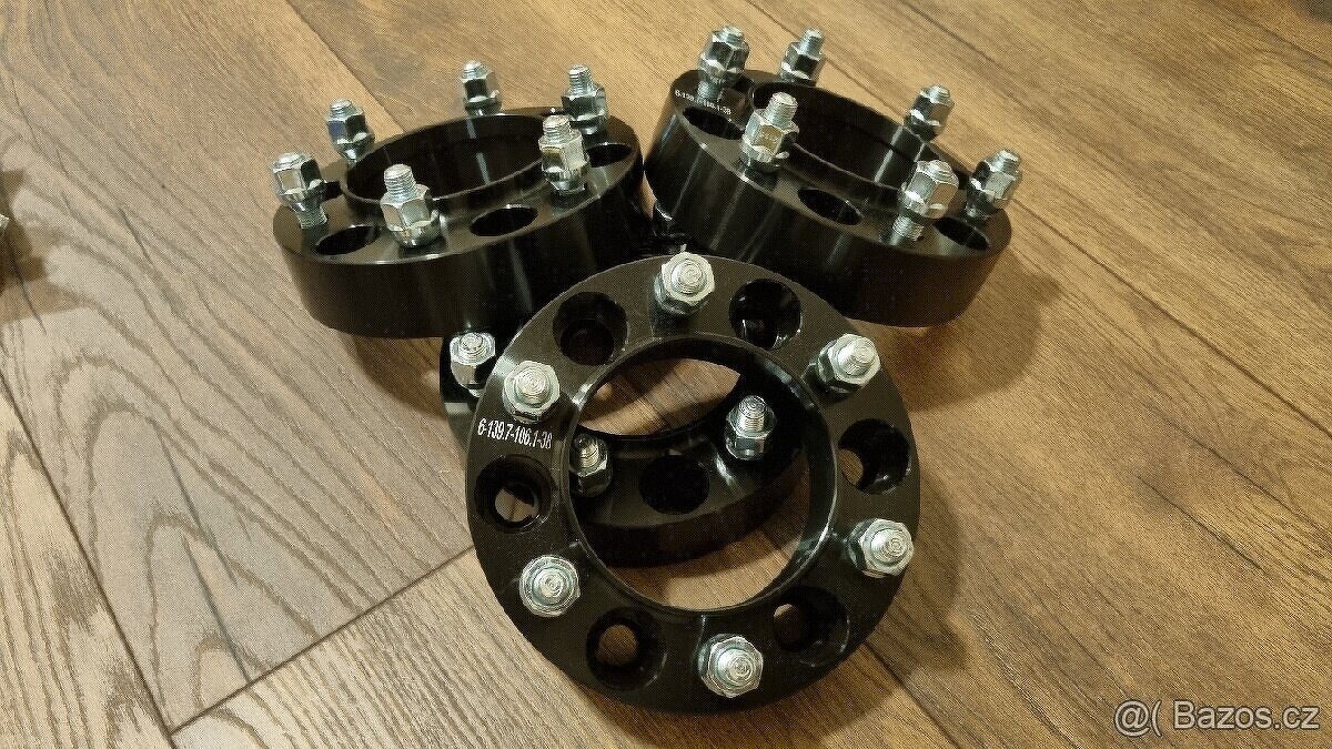 Rozšiřovací podložky Toyota LC a Hilux