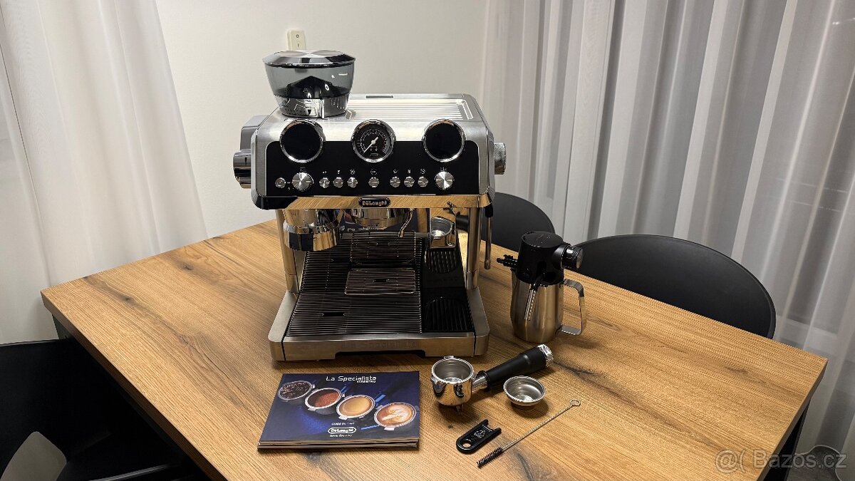 Pákový kávovar Delonghi La Specialista Maestro