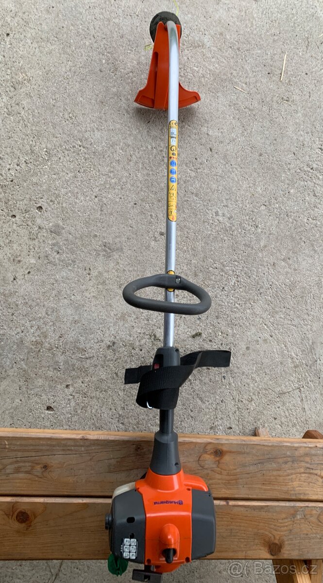 Strunová sekačka/vyžínač Husqvarna