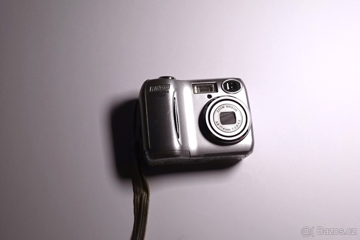Nikon Coolpix 3200