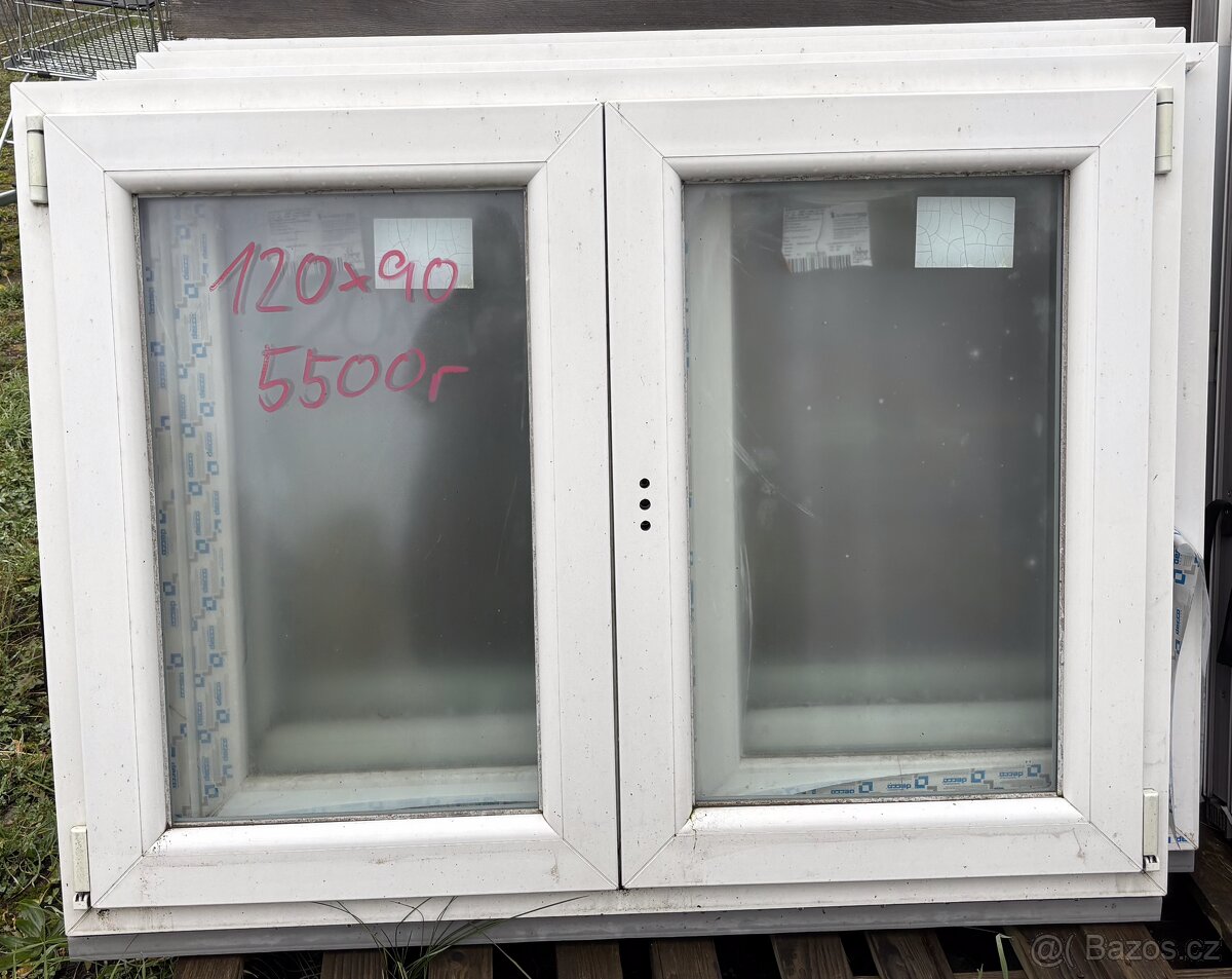 Prodám plastové okno 120x90