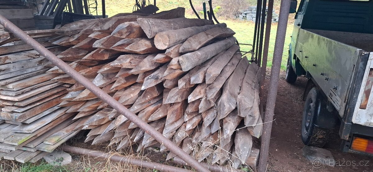 Dubové kůly na oplocení