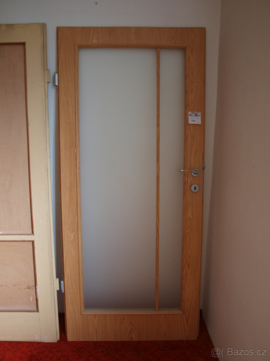dveře - dva panty