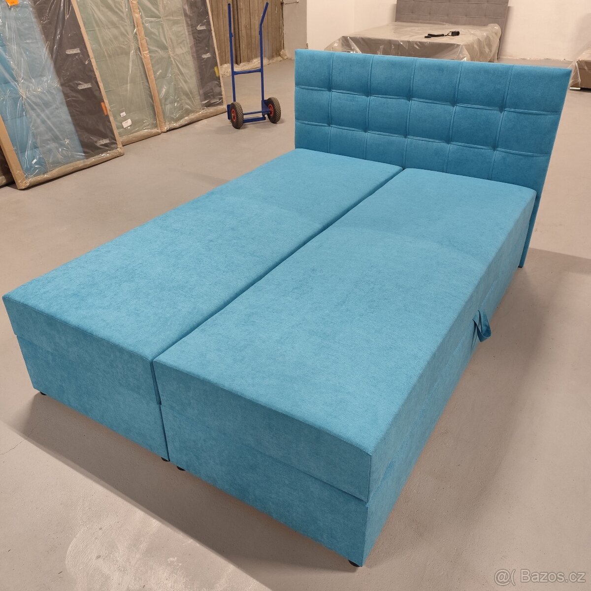 Čalouněná postel 180X200cm DOPRODEJ