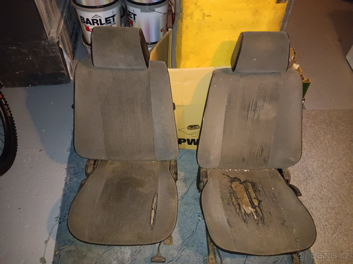 sedačky bmw e30 coupé