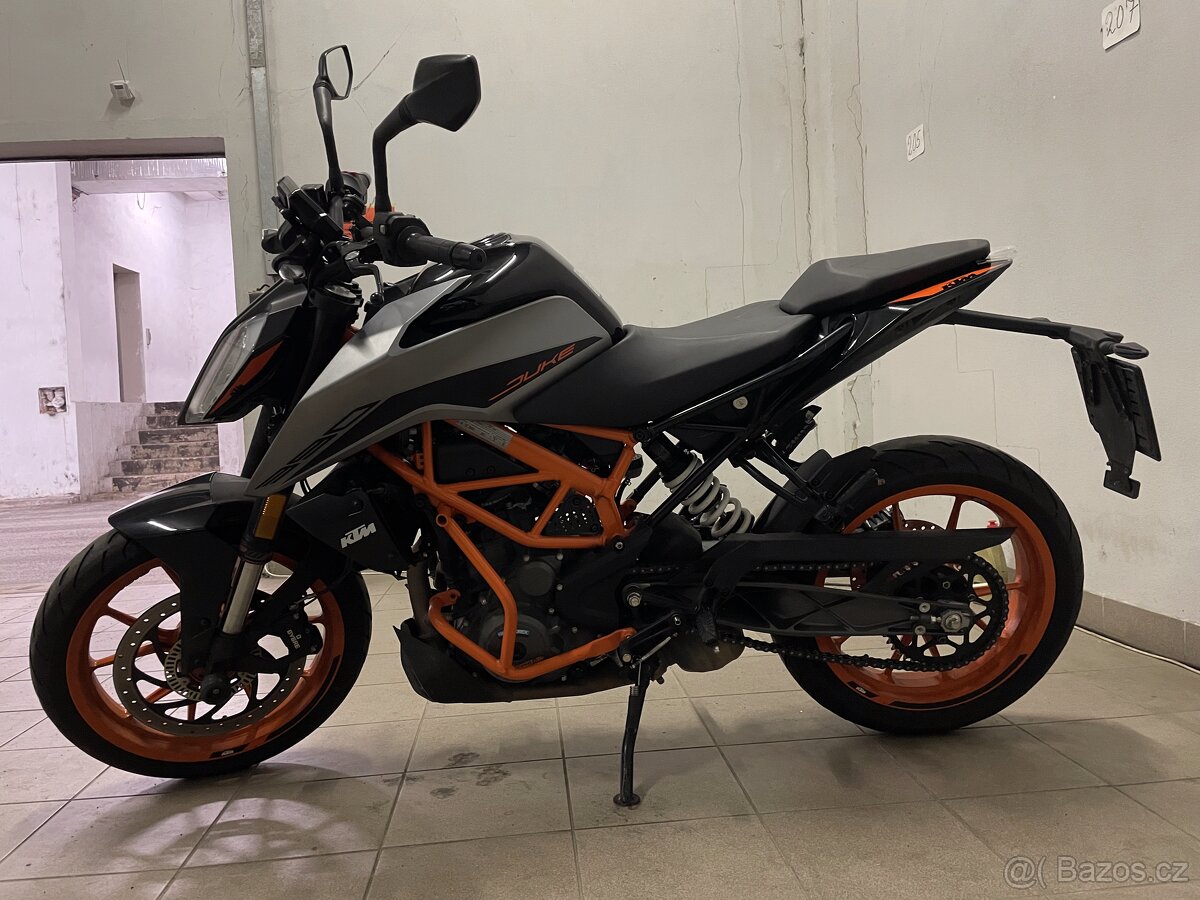 KTM DUKE 390 Silver 2022