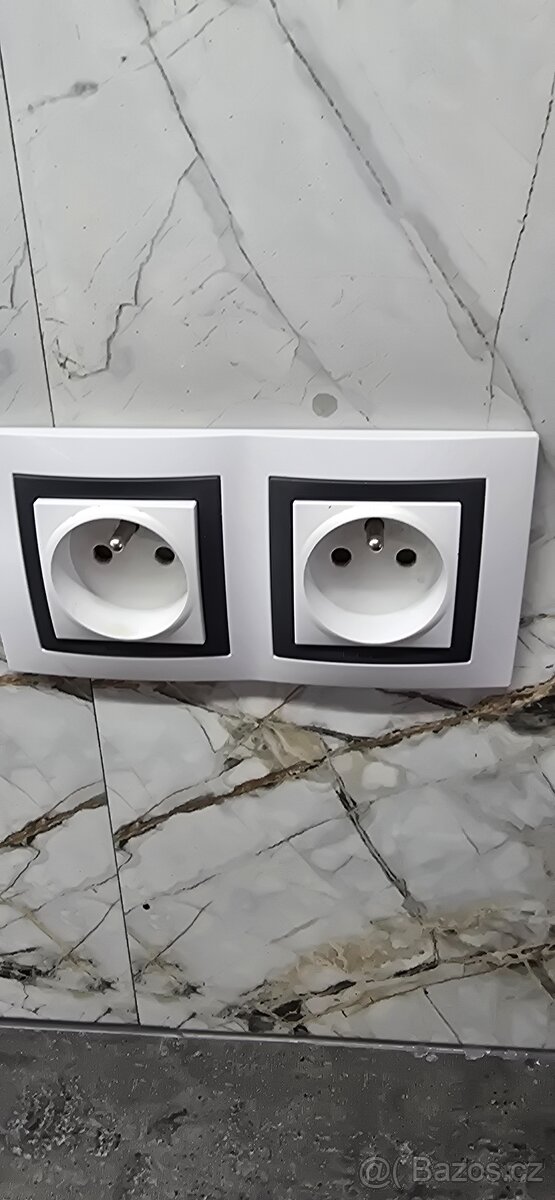 Prodám zásuvky a vypínače Schnider Electric