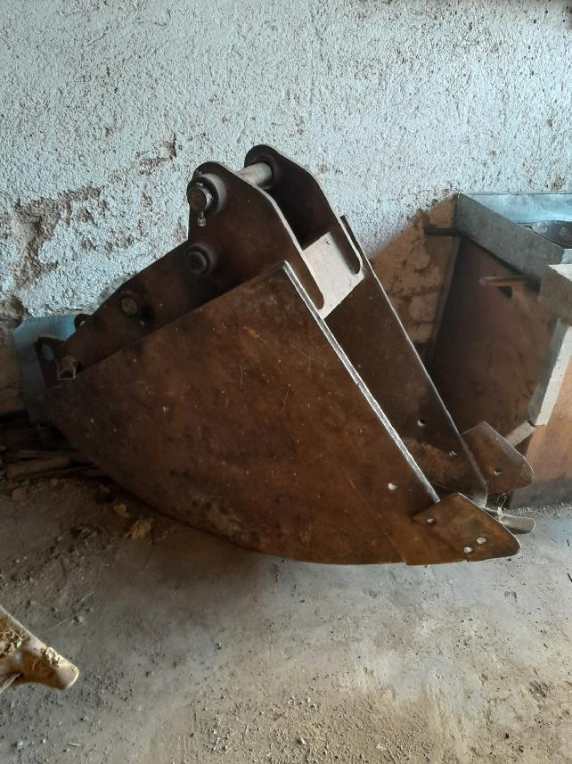 Lžíce jcb
