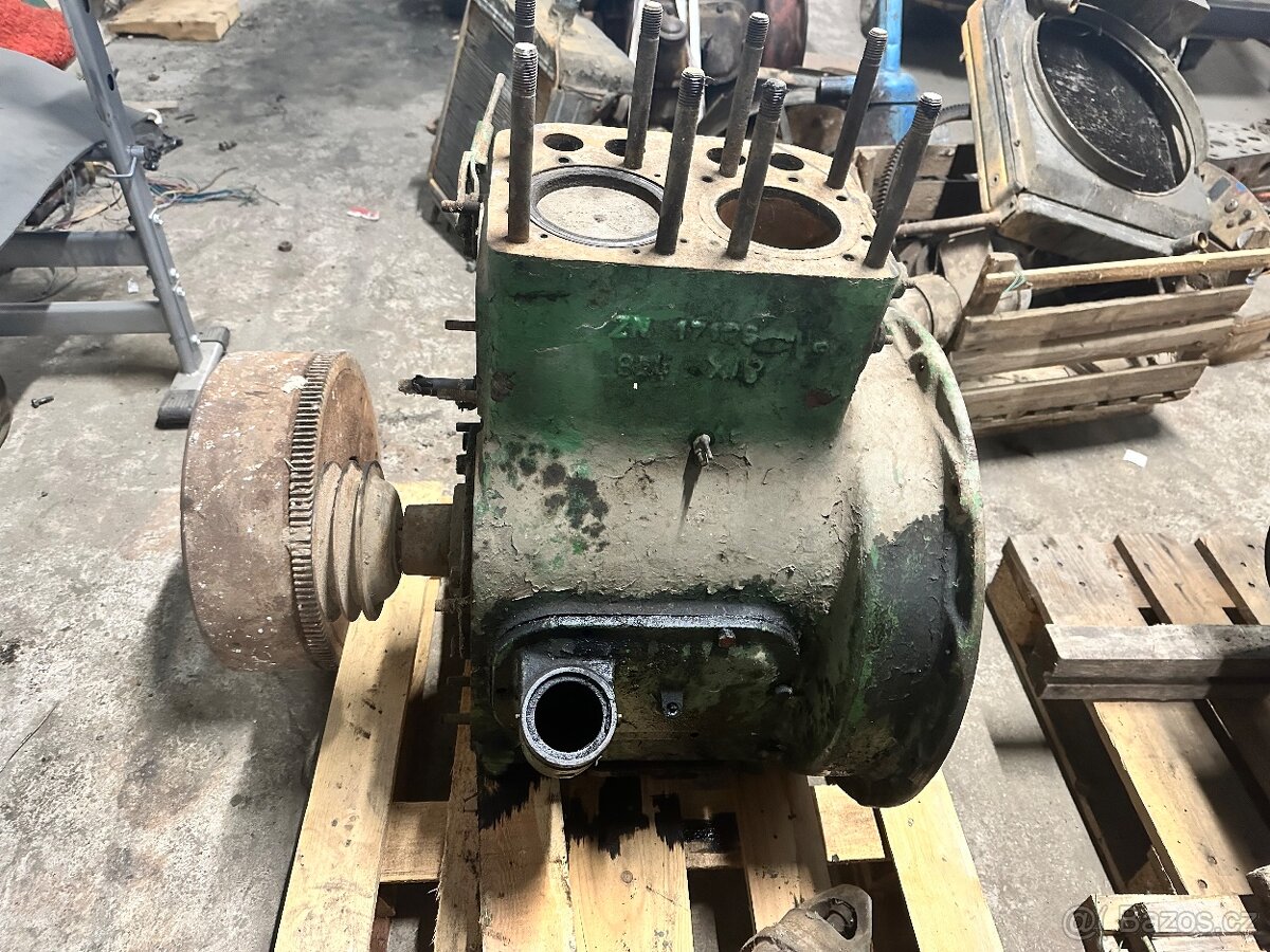 Blok Zetor 25