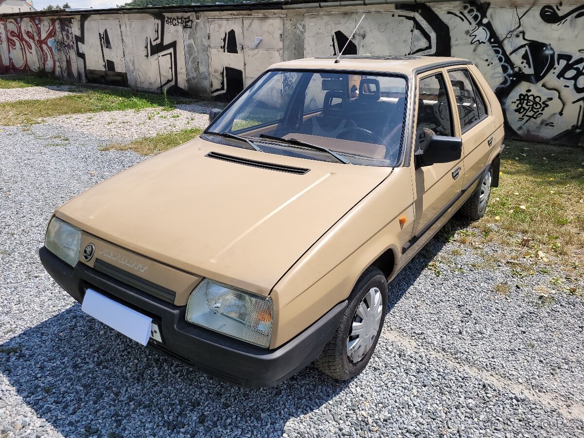 Škoda Favorit 136L